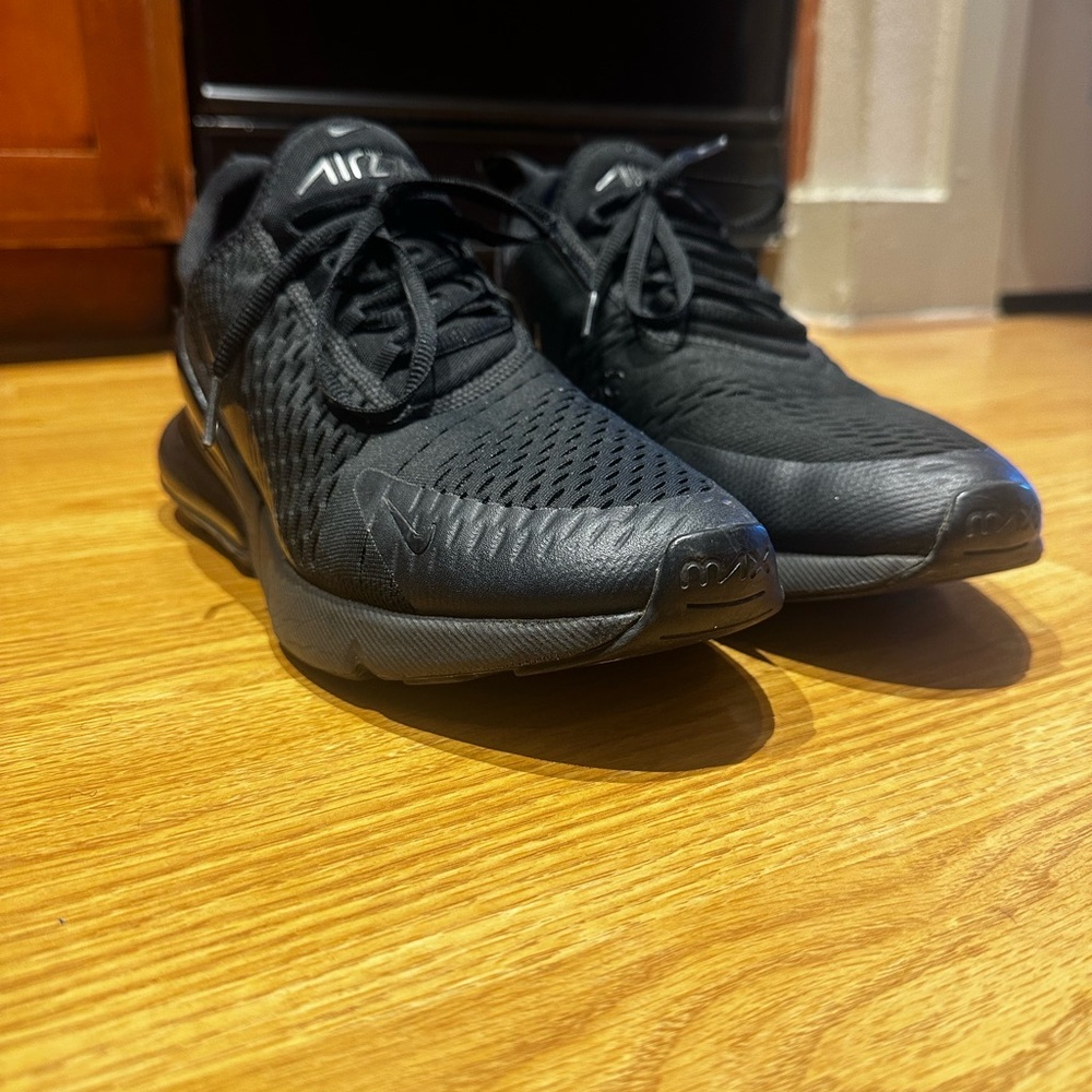 Men's Black Nike Air Max Shoes
